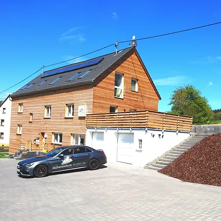 Pitlane Am Bruennchen